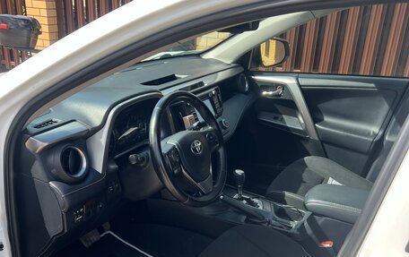 Toyota RAV4, 2015 год, 1 849 000 рублей, 30 фотография