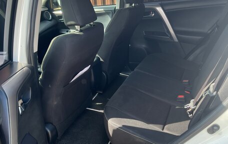 Toyota RAV4, 2015 год, 1 849 000 рублей, 26 фотография