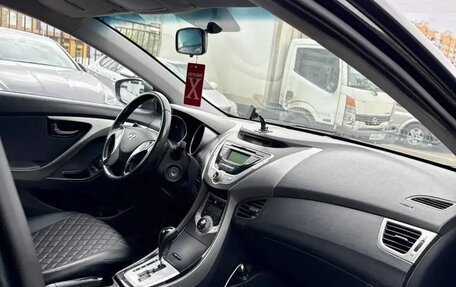 Hyundai Elantra V, 2011 год, 670 000 рублей, 5 фотография
