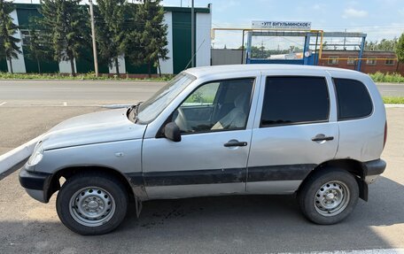 Chevrolet Niva I рестайлинг, 2003 год, 250 000 рублей, 5 фотография