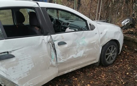 Renault Logan II, 2019 год, 350 000 рублей, 6 фотография