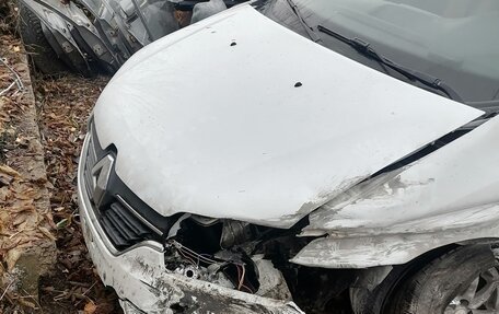 Renault Logan II, 2019 год, 350 000 рублей, 3 фотография