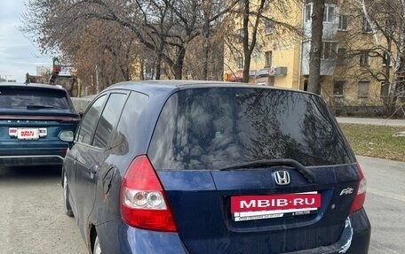 Honda Fit III, 2001 год, 100 000 рублей, 4 фотография