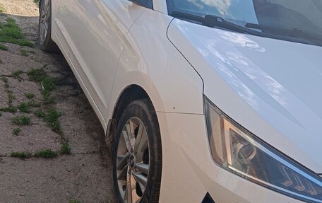 Hyundai Elantra VI рестайлинг, 2019 год, 1 350 000 рублей, 2 фотография