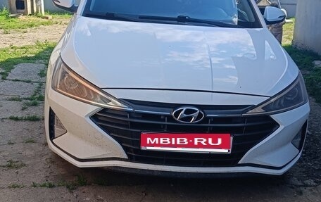 Hyundai Elantra VI рестайлинг, 2019 год, 1 350 000 рублей, 3 фотография