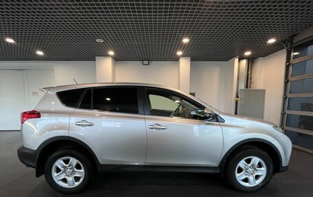 Toyota RAV4, 2015 год, 2 540 000 рублей, 2 фотография