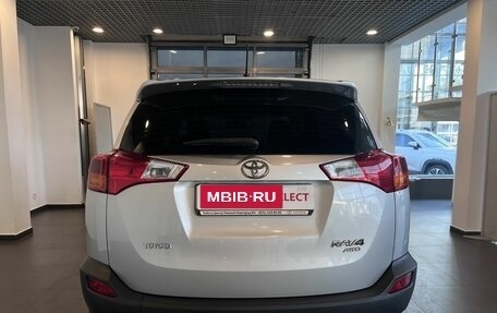 Toyota RAV4, 2015 год, 2 540 000 рублей, 4 фотография