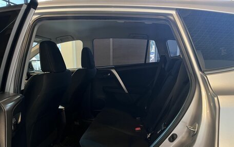 Toyota RAV4, 2015 год, 2 540 000 рублей, 22 фотография