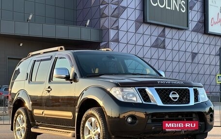 Nissan Pathfinder, 2012 год, 2 197 000 рублей, 2 фотография