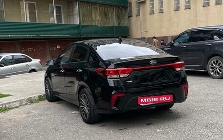 KIA Rio IV, 2017 год, 1 100 000 рублей, 2 фотография