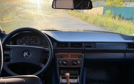 Mercedes-Benz W124, 1986 год, 420 000 рублей, 7 фотография
