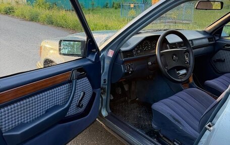 Mercedes-Benz W124, 1986 год, 420 000 рублей, 10 фотография
