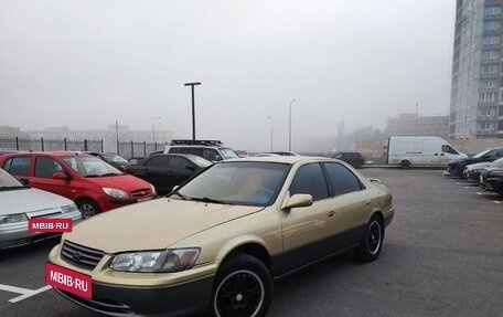 Toyota Camry, 2000 год, 450 000 рублей, 5 фотография