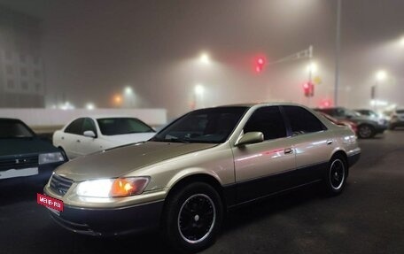 Toyota Camry, 2000 год, 450 000 рублей, 26 фотография