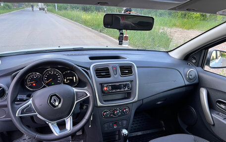 Renault Logan II, 2019 год, 950 000 рублей, 10 фотография