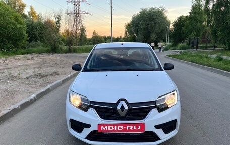 Renault Logan II, 2019 год, 950 000 рублей, 3 фотография