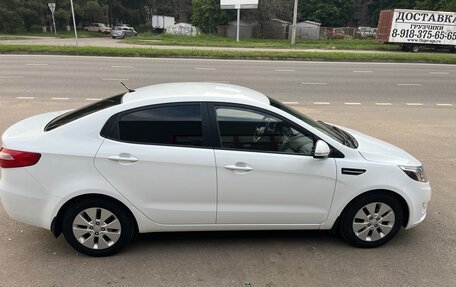 KIA Rio III рестайлинг, 2013 год, 930 000 рублей, 8 фотография