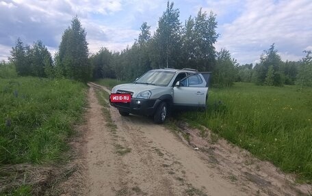 Hyundai Tucson III, 2008 год, 799 999 рублей, 3 фотография