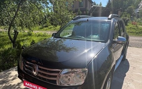 Renault Duster I рестайлинг, 2012 год, 900 000 рублей, 2 фотография