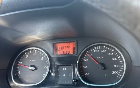 Renault Duster I рестайлинг, 2012 год, 900 000 рублей, 20 фотография