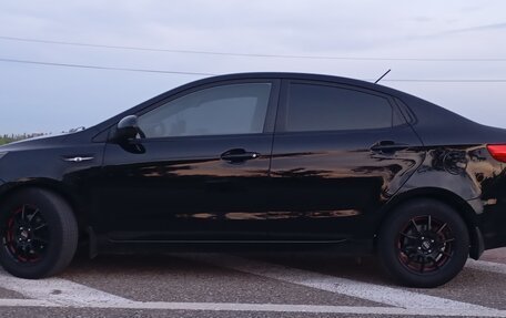 KIA Rio III рестайлинг, 2013 год, 800 000 рублей, 3 фотография