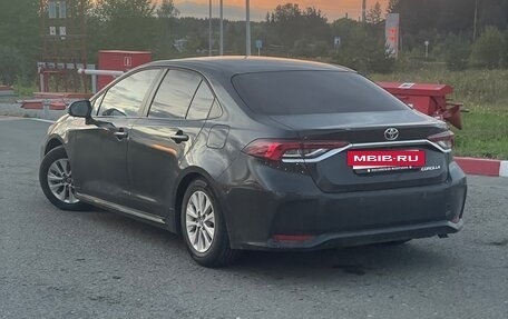 Toyota Corolla, 2021 год, 2 180 000 рублей, 5 фотография