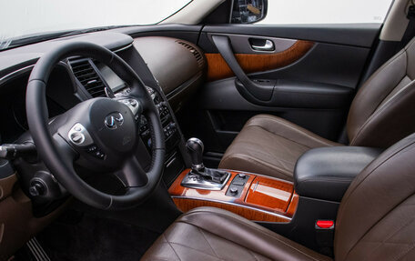 Infiniti QX70, 2016 год, 2 099 000 рублей, 11 фотография