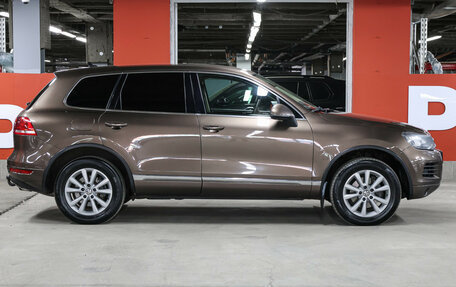 Volkswagen Touareg III, 2011 год, 1 749 000 рублей, 4 фотография