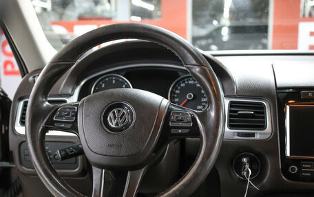 Volkswagen Touareg III, 2011 год, 1 749 000 рублей, 17 фотография