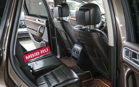 Volkswagen Touareg III, 2011 год, 1 749 000 рублей, 13 фотография
