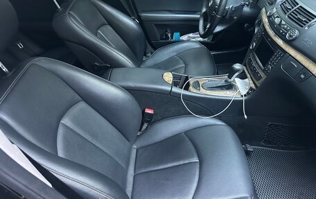 Mercedes-Benz E-Класс, 2008 год, 940 000 рублей, 15 фотография