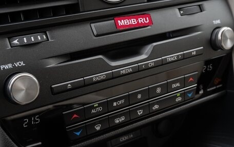Lexus RX IV рестайлинг, 2022 год, 7 049 000 рублей, 10 фотография