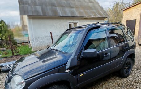 Chevrolet Niva I рестайлинг, 2018 год, 850 000 рублей, 3 фотография