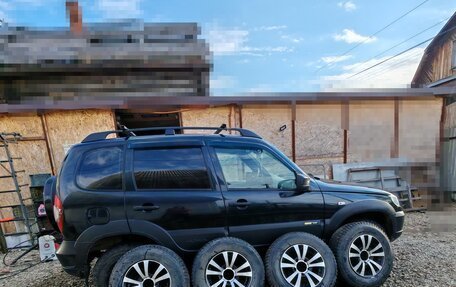 Chevrolet Niva I рестайлинг, 2018 год, 850 000 рублей, 5 фотография