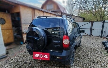 Chevrolet Niva I рестайлинг, 2018 год, 850 000 рублей, 4 фотография