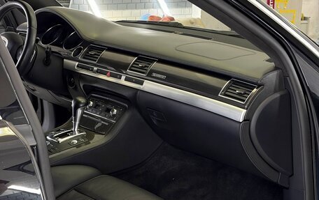 Audi S8, 2008 год, 2 500 000 рублей, 24 фотография