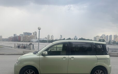 Toyota Sienta I, 2012 год, 890 000 рублей, 3 фотография