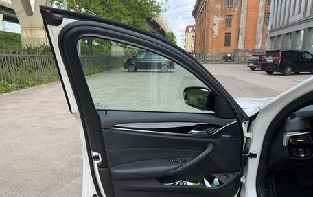 BMW 5 серия, 2018 год, 3 900 000 рублей, 24 фотография