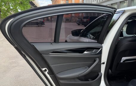 BMW 5 серия, 2018 год, 3 900 000 рублей, 28 фотография
