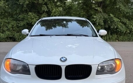 BMW 1 серия, 2009 год, 720 000 рублей, 1 фотография