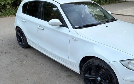 BMW 1 серия, 2009 год, 720 000 рублей, 3 фотография