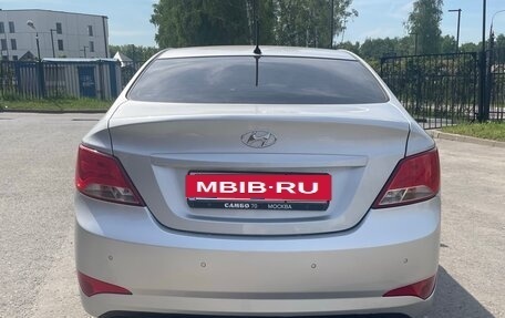 Hyundai Solaris II рестайлинг, 2015 год, 850 000 рублей, 5 фотография