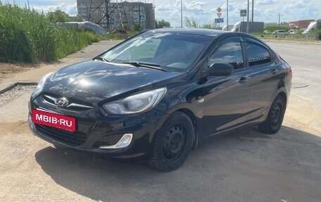 Hyundai Solaris II рестайлинг, 2012 год, 670 000 рублей, 2 фотография