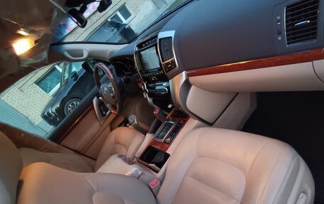 Toyota Land Cruiser 200, 2014 год, 6 271 000 рублей, 4 фотография