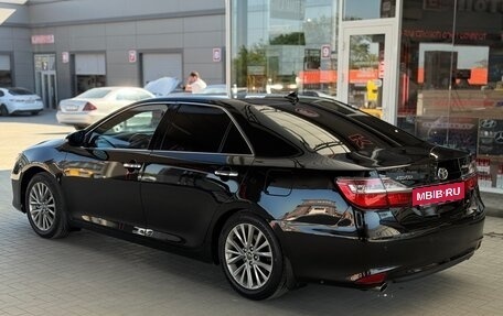 Toyota Camry, 2017 год, 2 240 000 рублей, 4 фотография