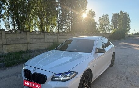 BMW 5 серия, 2016 год, 1 900 000 рублей, 4 фотография