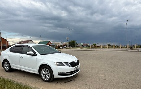Skoda Octavia, 2018 год, 1 825 000 рублей, 6 фотография