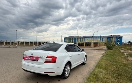 Skoda Octavia, 2018 год, 1 825 000 рублей, 5 фотография