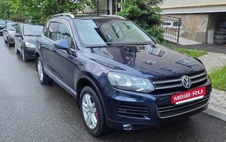 Volkswagen Touareg III, 2010 год, 2 100 000 рублей, 2 фотография