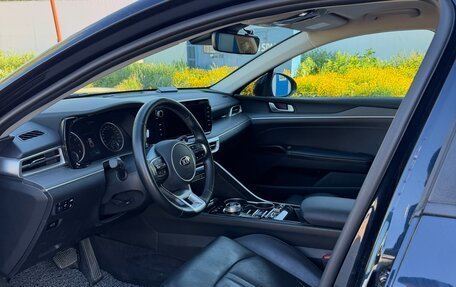 KIA K5, 2020 год, 2 700 000 рублей, 28 фотография